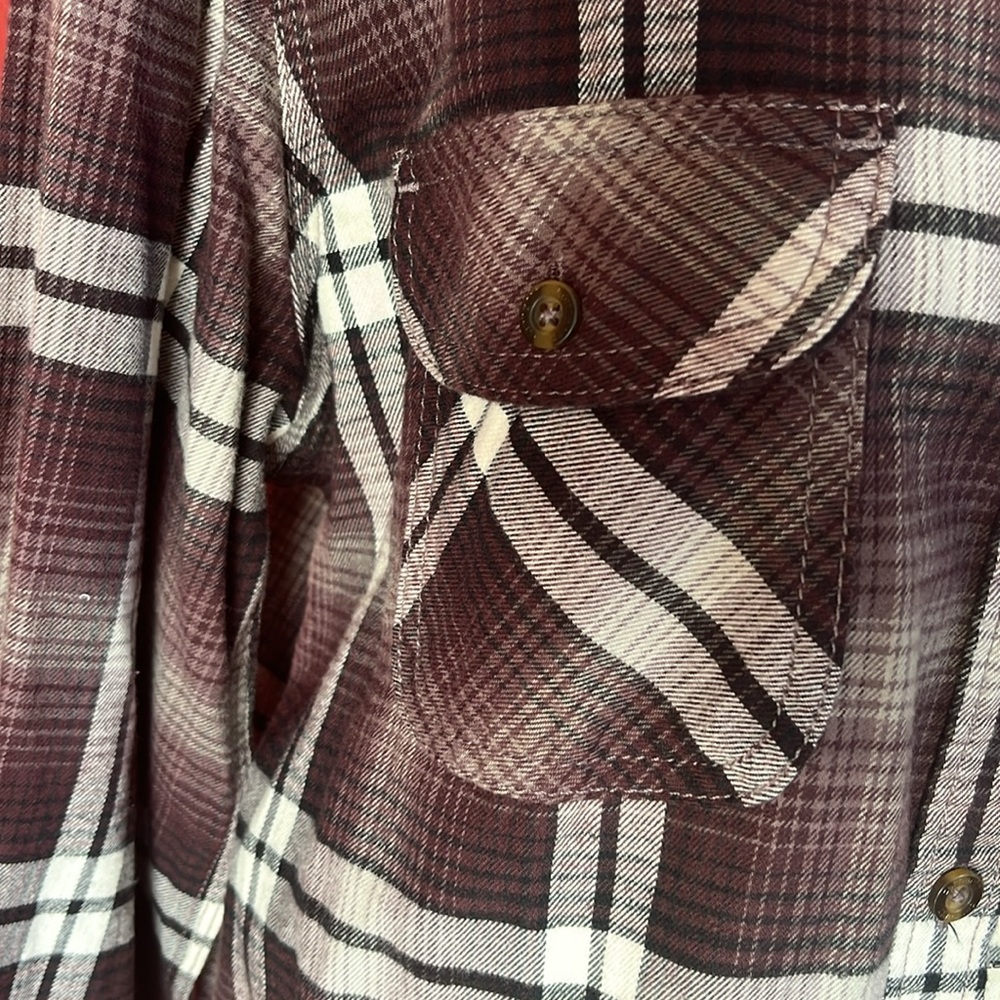 New Carhartt button down hooded shirt - Picture 3 of 16